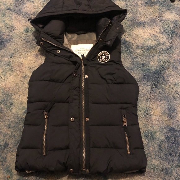 abercrombie puffer vest